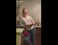 Collab BitchIG2 - Girl talks about new years and end of year words 