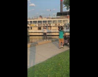 Girl flat cap white long sleeves pier