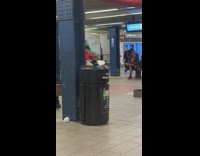 Guy dances to My Heart Will Go On in subway station #BluePointWhatTheL