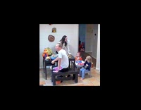 Collab Clips MPUGC - Little girl throws food at dad