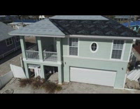 Guy shows the aftermath of hurricane Ian 