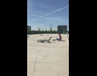 Guy tries to do bike wheelie fails 