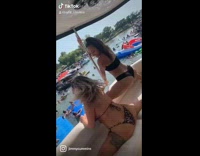 Guy shows what Texas is like ladies 