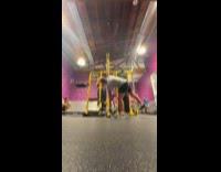 Man vertical jump workout at planet fitness