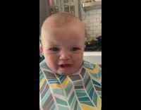 Collab FunBestVids - Baby blue bib makes face pink spoon 