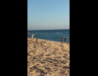 Collab IITW - Two women bikini jogs at the beach