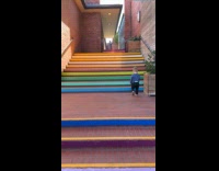 Dad reflex save son fall from stairs