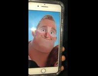 Guy shows his friend who looks like mr incredibles