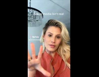 Lady Compares Her Look With and Without Makeup