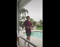 Collab boysIG_Default - Guy works out to impress women 