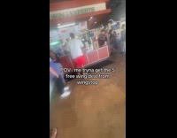 Man trying to get refund at wingstop