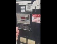 Live worm bait in can vending machine