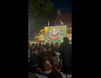 Crowd waiting to see bread and puppets