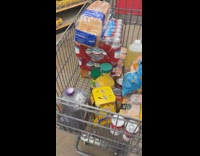 Woman makes trail of sugar around store 