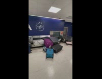 Delta baggage claim gets backed up 