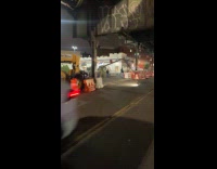 Submitter films street lamp fell on road