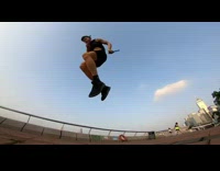 Man Does Quick Tricks with Jump Rope 