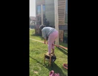 Mom falls off wood stool slackline fail 