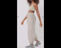 Collab KaleSaladIG - Girl buys very big pants online 