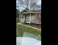 Fedex delivery guy chased by dog in front of house 