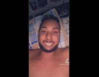 Guy uses horse face filter 