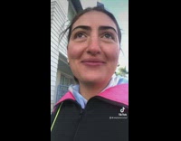 Woman tells story about homeless guy telling her she is ugly 