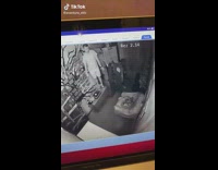 Gy in escape room dodges actor and steals chainsaw 