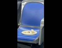 Collab WINY - Dirty plate left on the bus seat