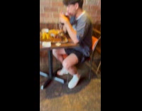 Collab ClipsIG - Man compares friends eating with normal and huge serving 