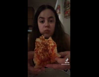 Collab Clips MPUGC2 - Woman complains about how mukbangers eat