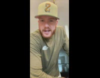 Guy makes his own bouquet of flowers