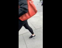 Woman dresses up as a pigeon, crowd of pigeons crowd around her #BluePointWhatTheL