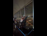 Woman tries the VR bungee jumping experience