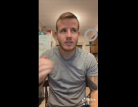 Guy takes off glasses girl pretends to freak out stranger