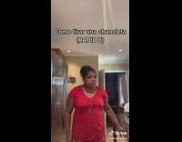 Collab ClipsIG - Mother shows how she throws a slipper 