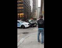 Car crash into NYPD car 