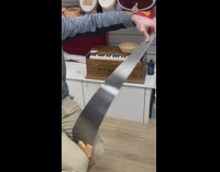 Guy hand saw noises with violin string bend