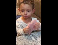 Collab Clips MPUGC - Two kids making sandwich and boy eating ham 