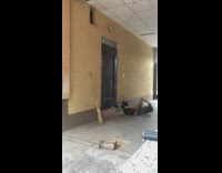 Guy tries to do a stunt on skateboard